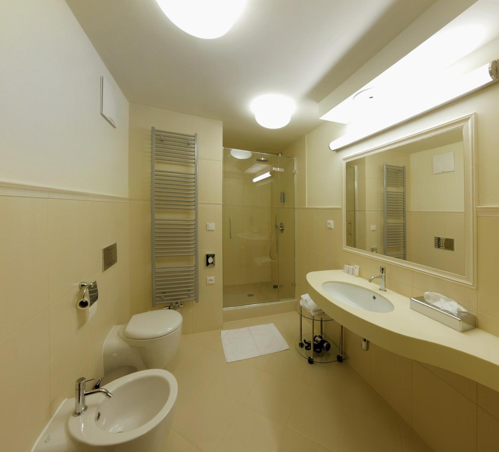 Esmarin Wellness Hotel Mnisek pod Brdy Exterior photo