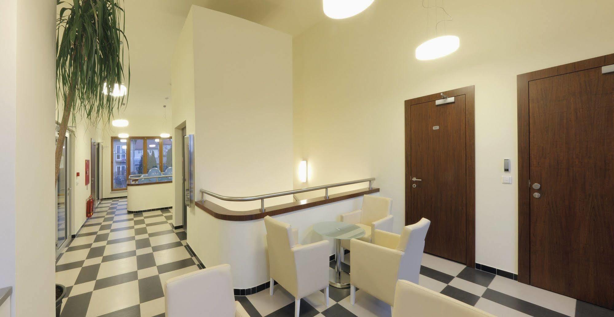 Esmarin Wellness Hotel Mnisek pod Brdy Exterior photo